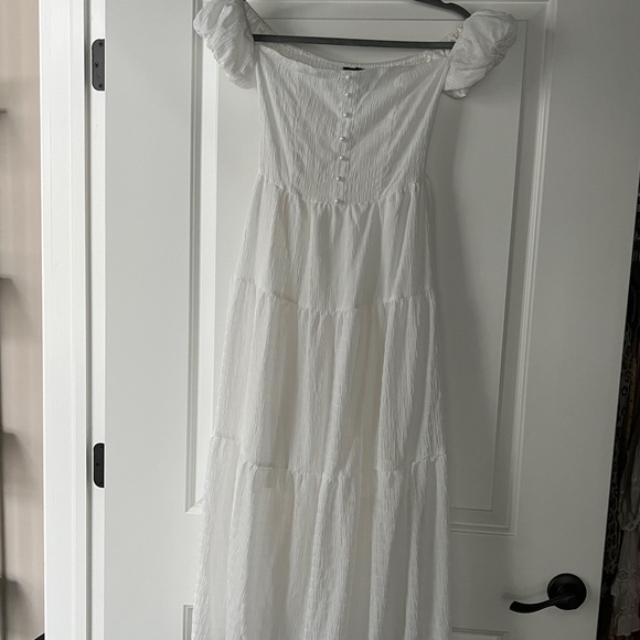 White tiered Midaxi Dress - Picture 2 of 6